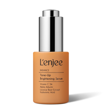 

Lenjee, Выравнивающая тон кожи сыворотка для лица с витамином С, 30 мл, 30 мл